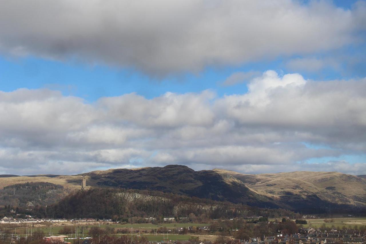 Clan Ross - 3 Bed, Spacious Georgian Home Stirling Bagian luar foto