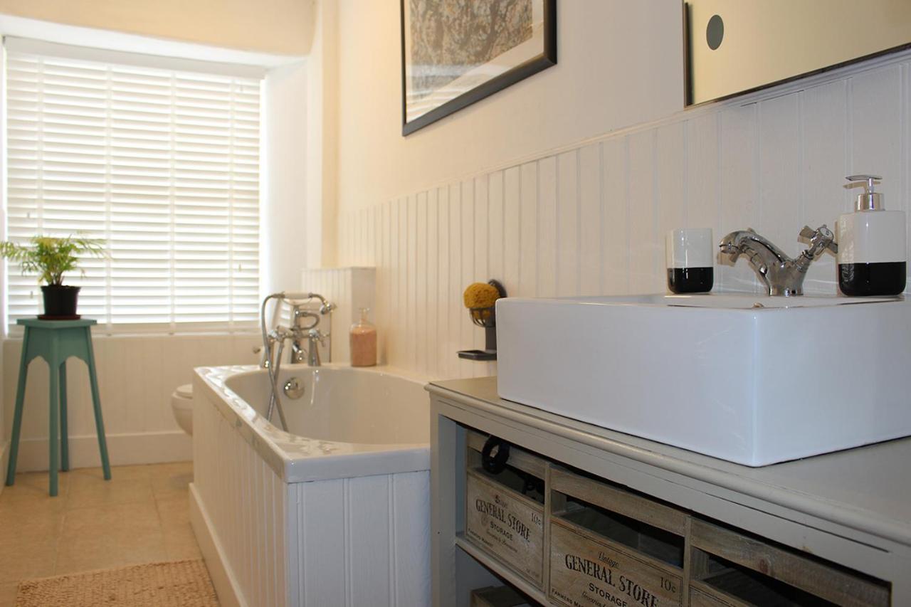 Clan Ross - 3 Bed, Spacious Georgian Home Stirling Bagian luar foto