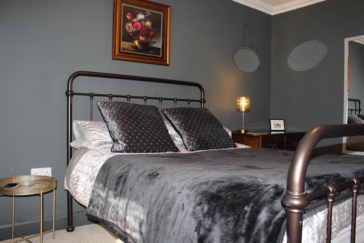 Clan Ross - 3 Bed, Spacious Georgian Home Stirling Bagian luar foto